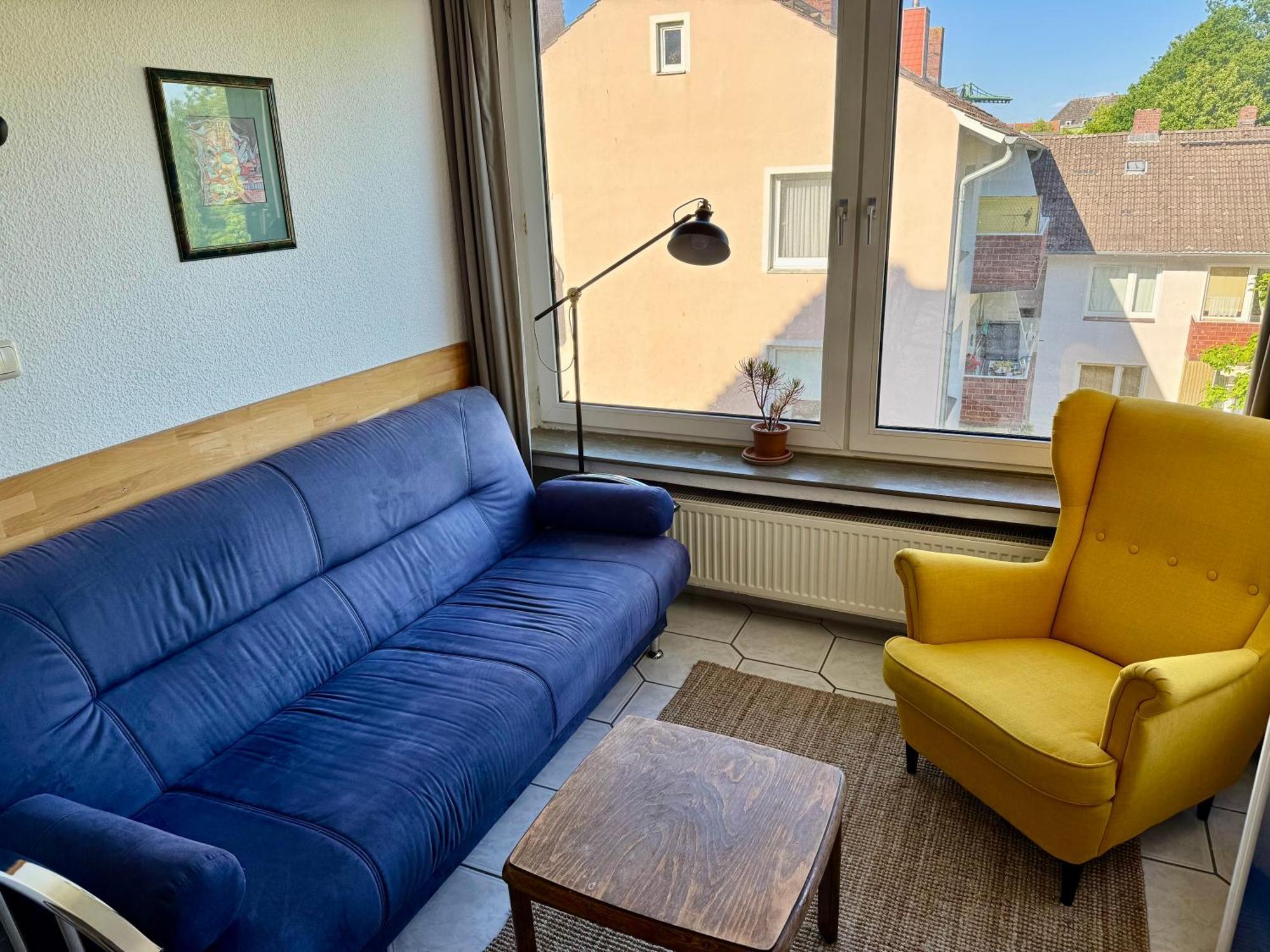 Purple Kitchen - Apartment Mit Grosser Wohnkueche Бремерхавен Екстериор снимка